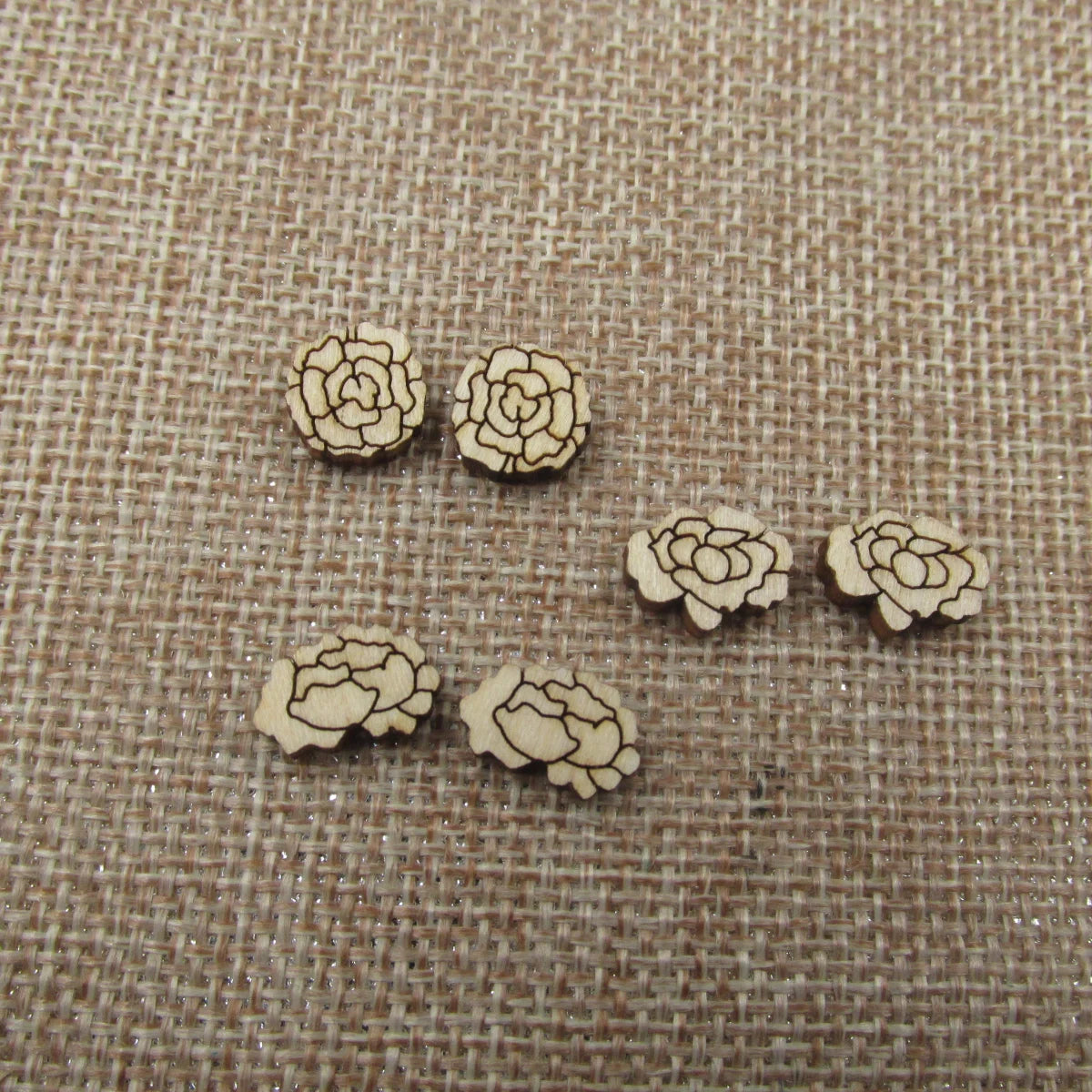 10pcs Unfinished Blank Tiny Carnation Flower Shape Wood Stud Earring Post Boho Cabochon Charms