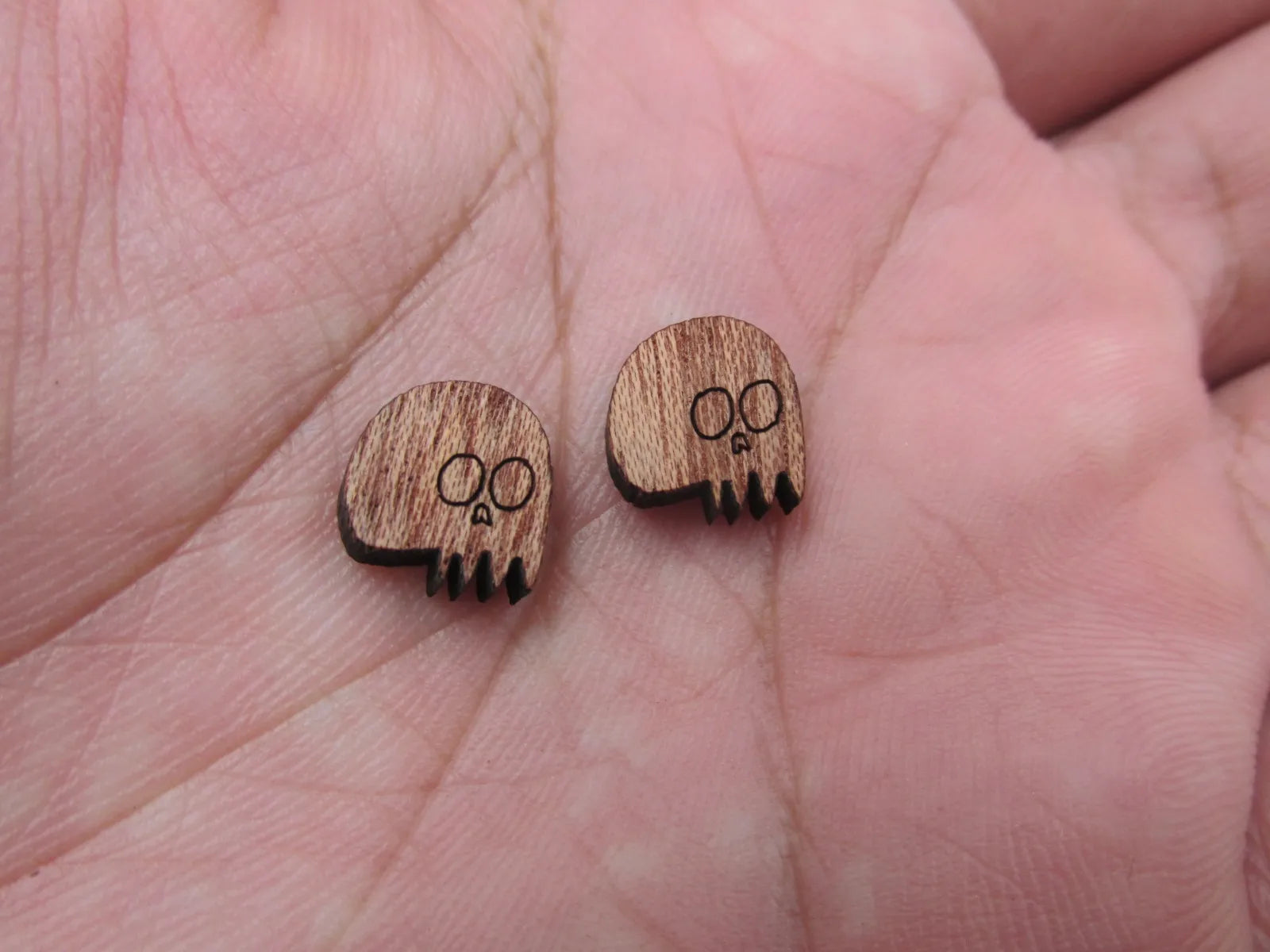 5 Pair Unfinished Blank Wood Cabochon Holidays Halloween Skull Wooden Cutout Shapes For DIY Stud Earrings Supplies