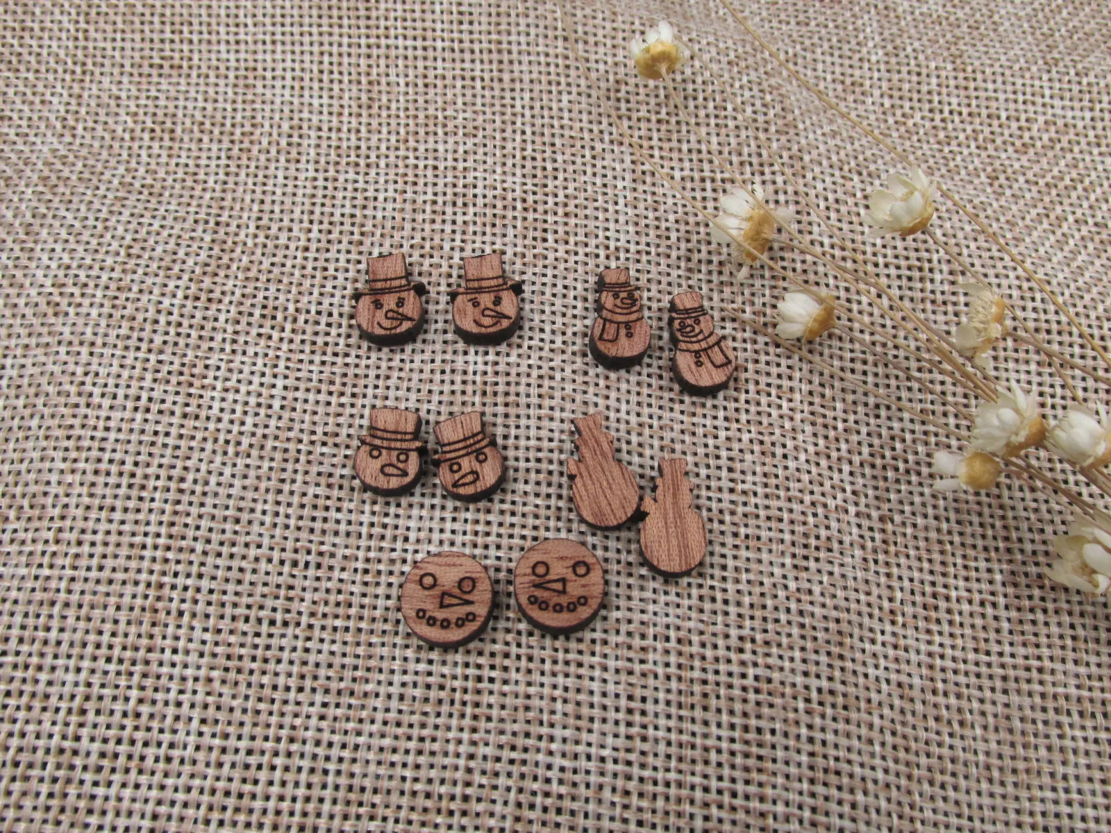 5 Pair Unfinished Blank Wood Cabochon Christmas Snow Man Wooden Cutout Shapes For Paint Kit Craft  DIY Stud Earrings Supplies