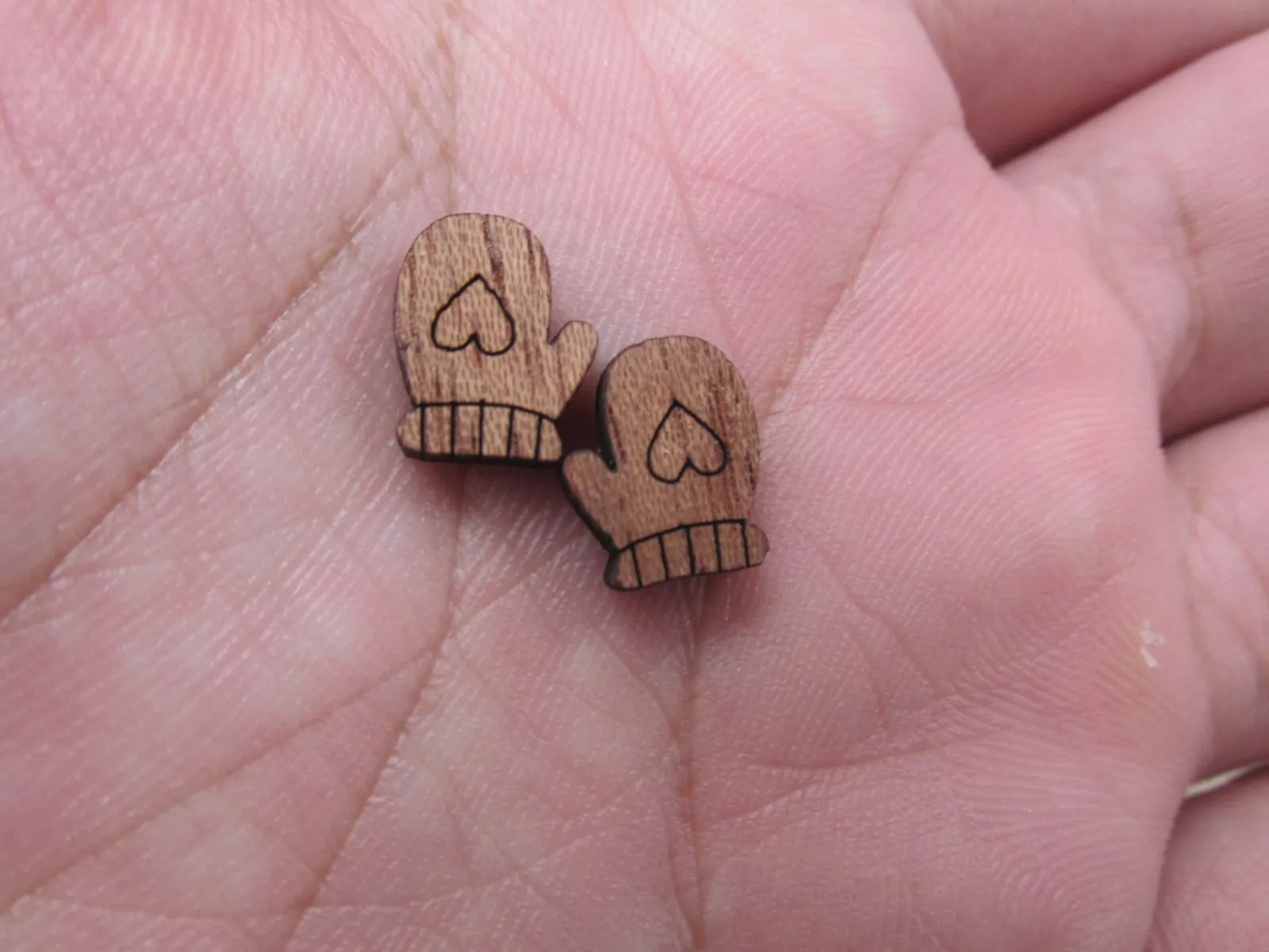 5 Pair Unfinished Blank MINI Wood Cabochon Christmas Glowforge Santa Wreath Wooden Cutout Shapes For DIY Stud Earrings Supplies