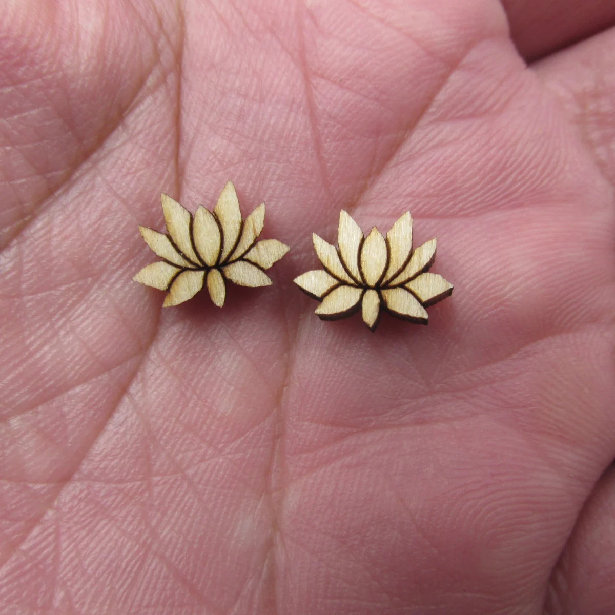 10pcs Unfinished Blank Tiny Water Lily lotus Flower Shape Mini Wood Boho Stud Earring Post Cabochon Handmade Charms