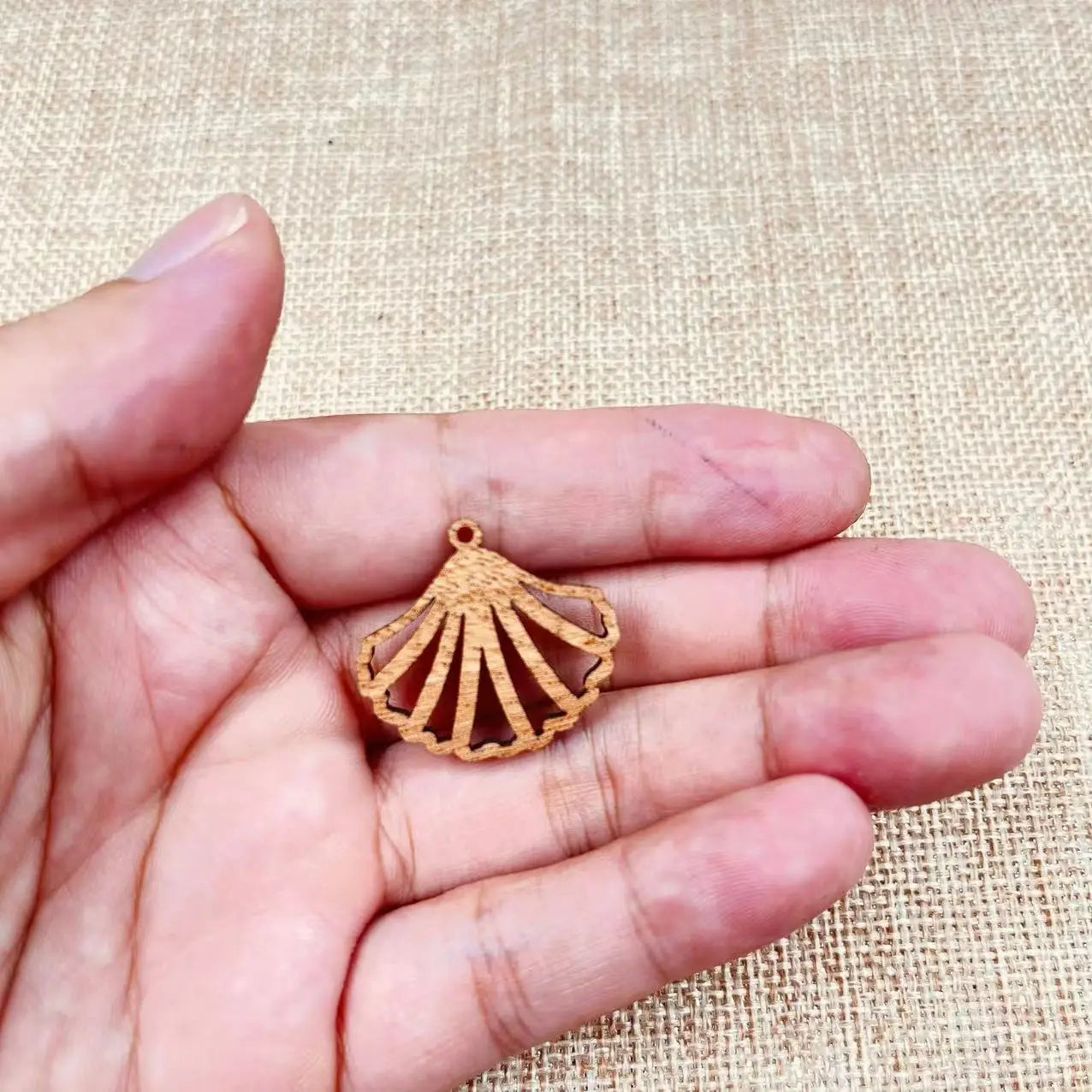 6pcs Unfinished Wooden Ocean Beach Seashell Charms Shell Earring Pendants For Jewelry Making DIY Handmade Crafte