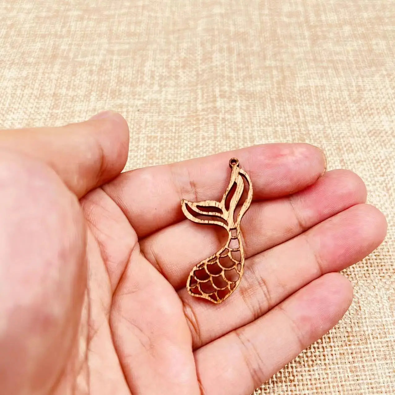 6pcs Unfinished Wooden Sea Animal Ocean Mermaid Fish Whale Tail Charms Earring Pendants For Jewelry Making DIY Handmade Crafte