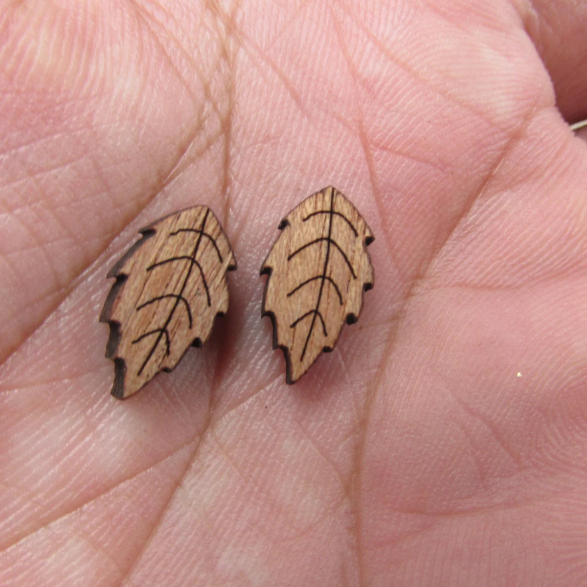 5 Pair Unfinished Blank Autumn Falls Leaves Wooden Maple Leaf Cabochon Wood Shape Cutouts For DIY Craft Earring Stud