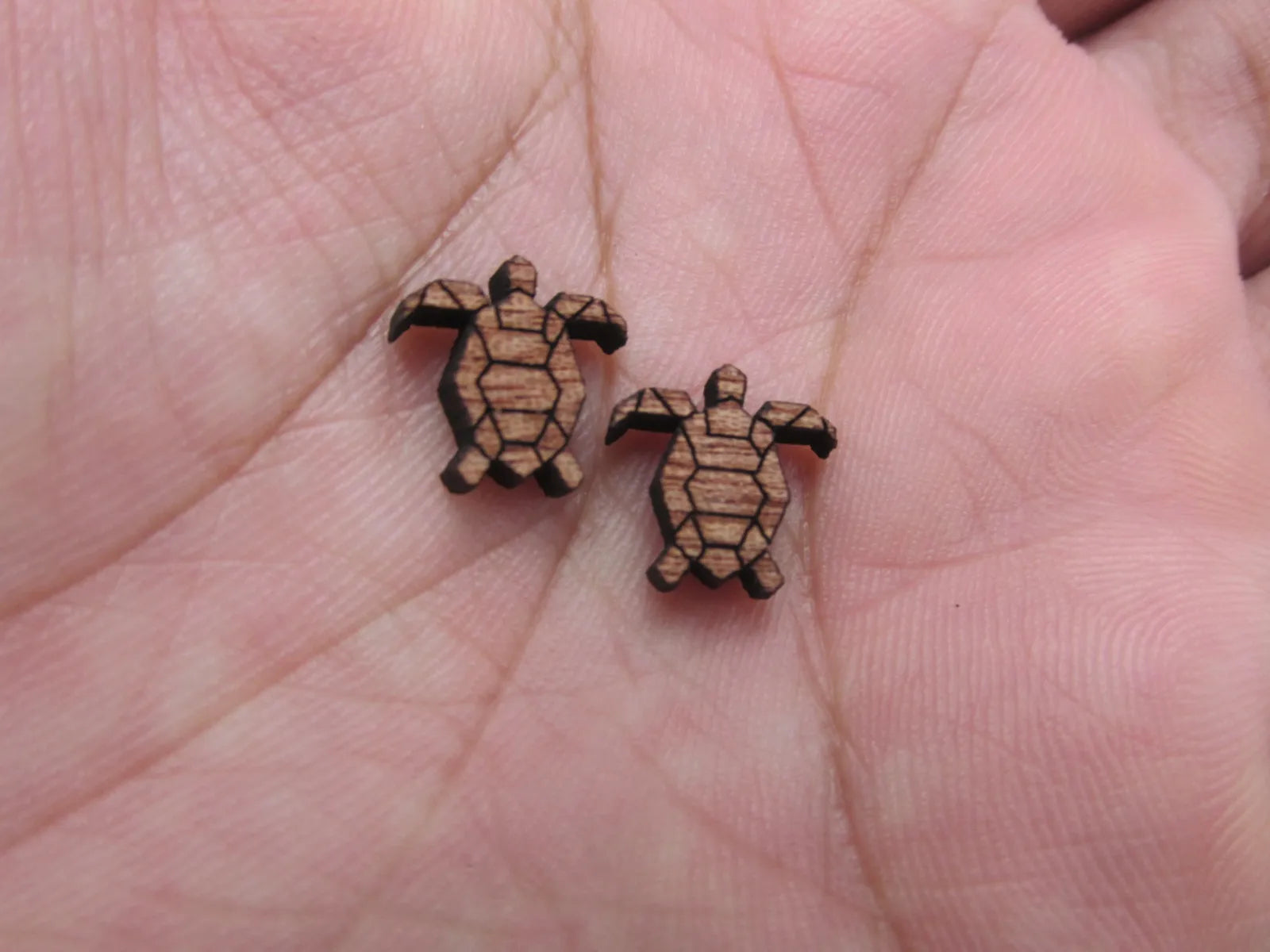 5 Pair Mini Wooden Cabochon Laser Cut Blanks Wood Animal Sea Turtle Shape For Earring Stud Making Jewerly Supplies