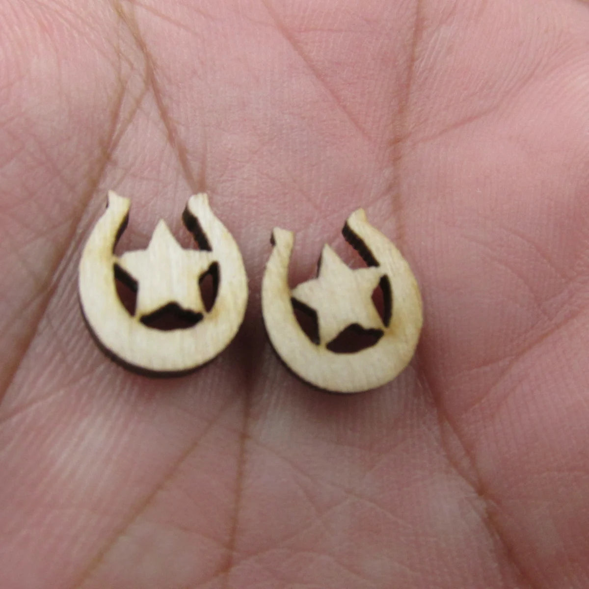 5 Pair Unfinished Blank Wooden Horseshoe Cabochon Post Wood Earrings Stud St Patricks Day Gifts