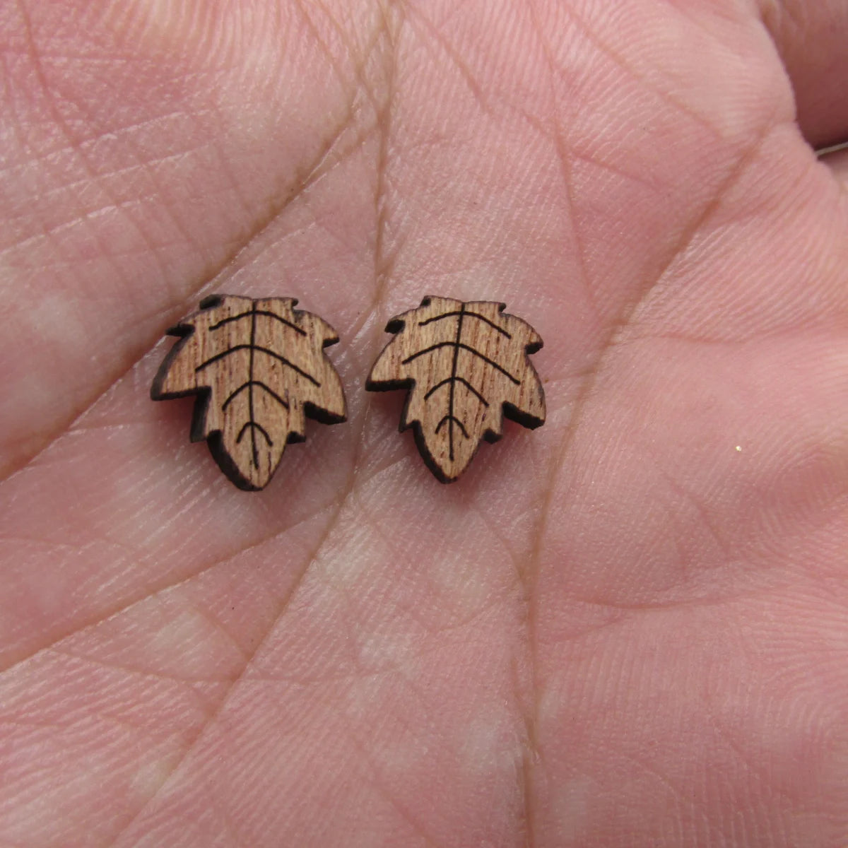 5 Pair Unfinished Blank Autumn Falls Leaves Wooden Maple Leaf Cabochon Wood Shape Cutouts For DIY Craft Earring Stud