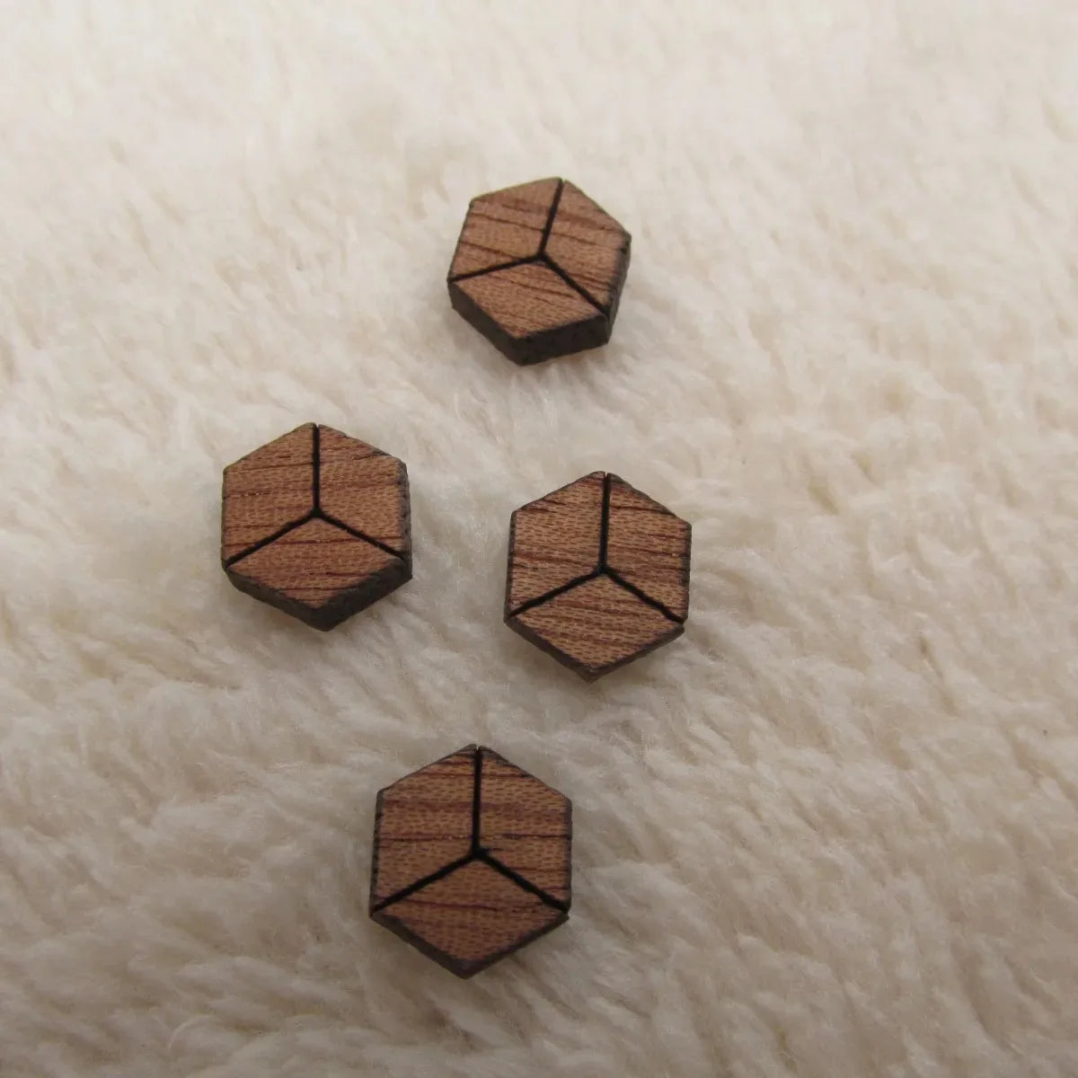 10pcs Unfinished Laser Cut Natural Wood Stud Earrings, DIY Blanks, Jewelry Accessories, Wood Hexagon Shapes