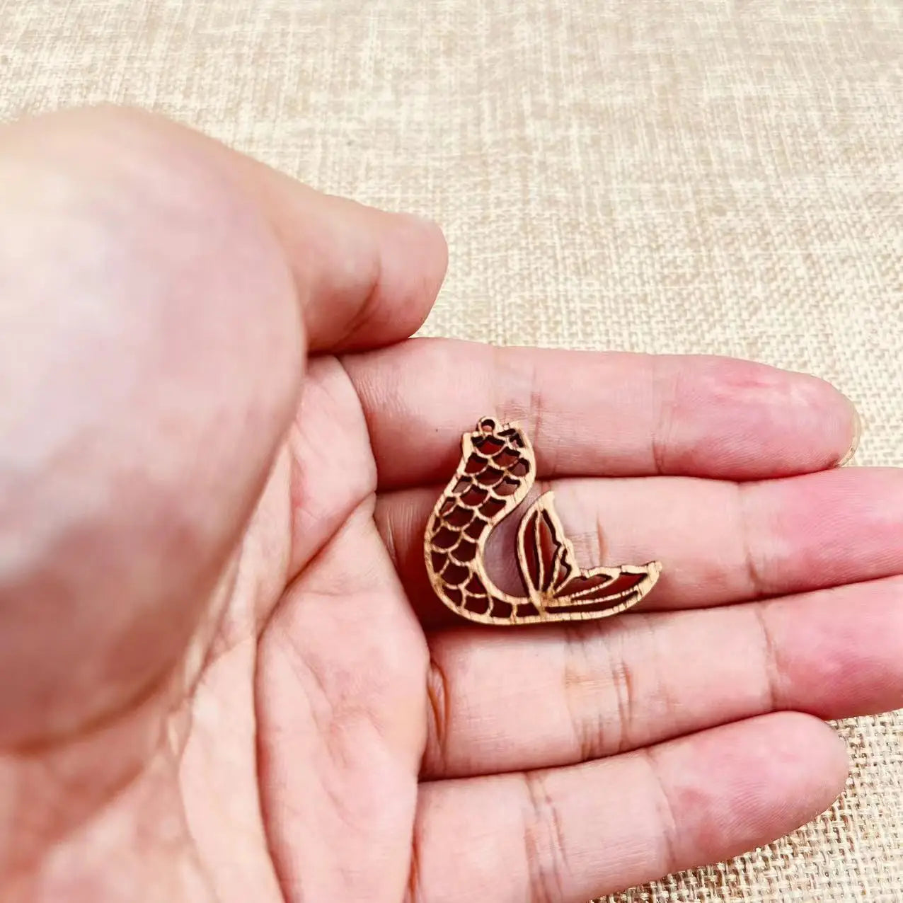 6pcs Unfinished Wooden Sea Animal Ocean Mermaid Fish Whale Tail Charms Earring Pendants For Jewelry Making DIY Handmade Crafte