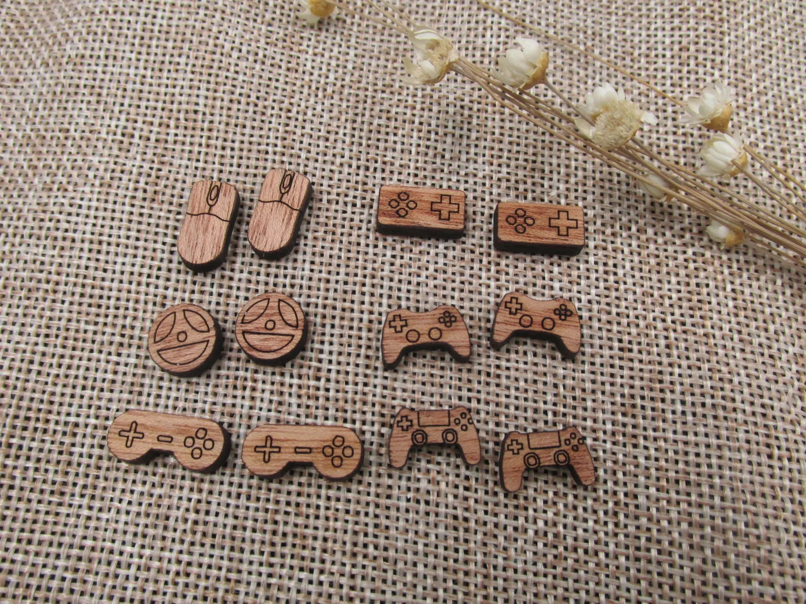 5 Pair Unfinished Blank Wood Cabochon Game Head Controler Mouse  Wooden Cutout Shapes For DIY Earrings Supplies