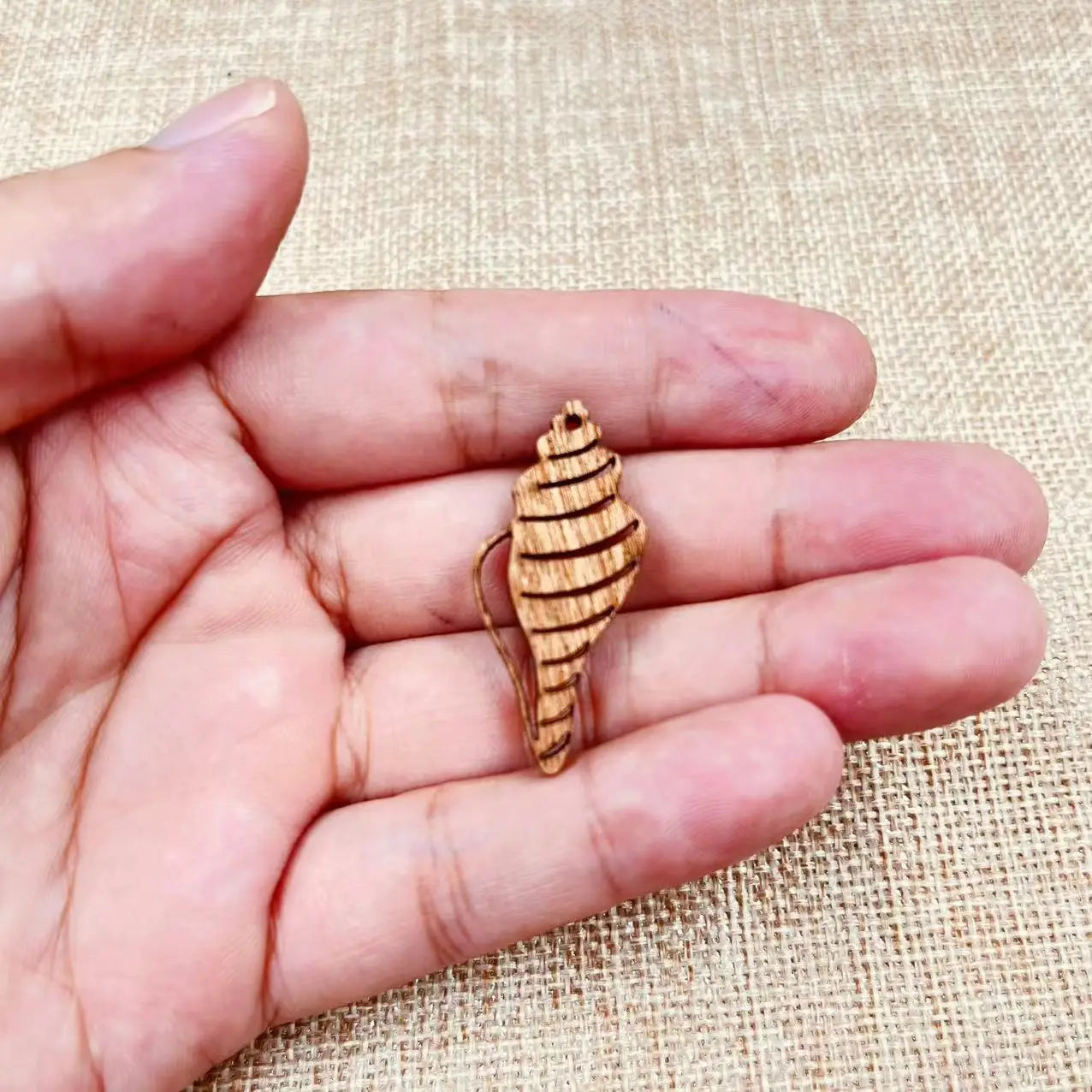 6pcs Unfinished Wooden Ocean Beach Seashell Charms Shell Earring Pendants For Jewelry Making DIY Handmade Crafte