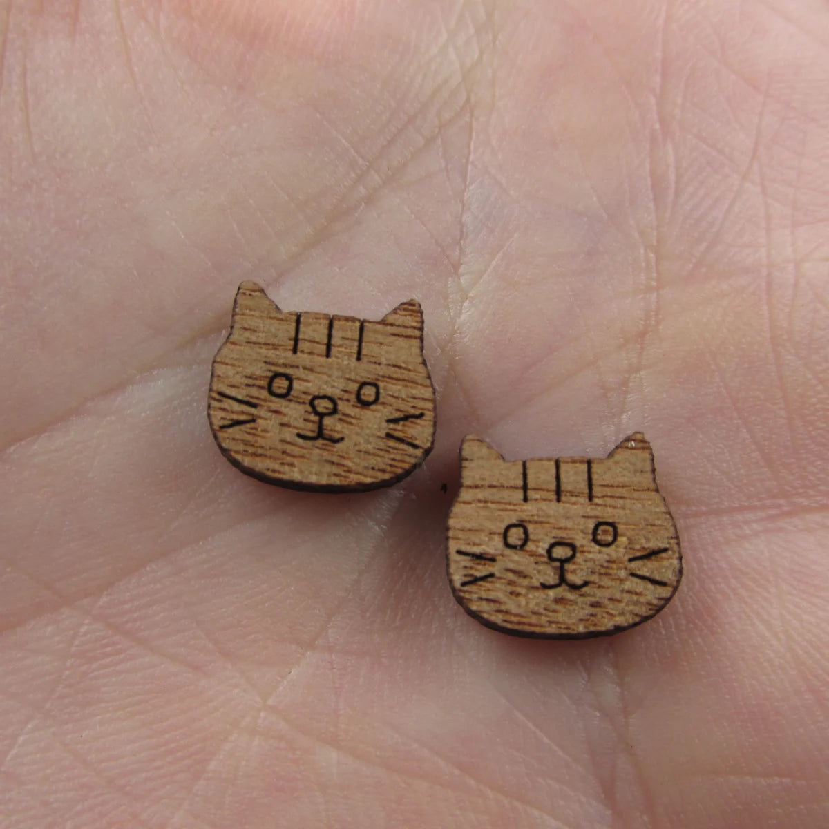 5 Pair Unfinished Blank Home Animal Wood Cute Cat Head  Wooden Cutout Shapes For DIY Stud Earrings Supplies