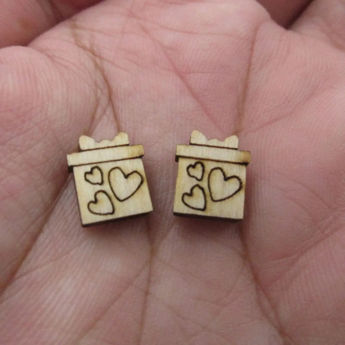 5 Pair Unfinished Blank Wooden Chocolate Heart Gift Box Cabochon Valentines Day Cupid Heart Post Sucker Wood Earrings Stud