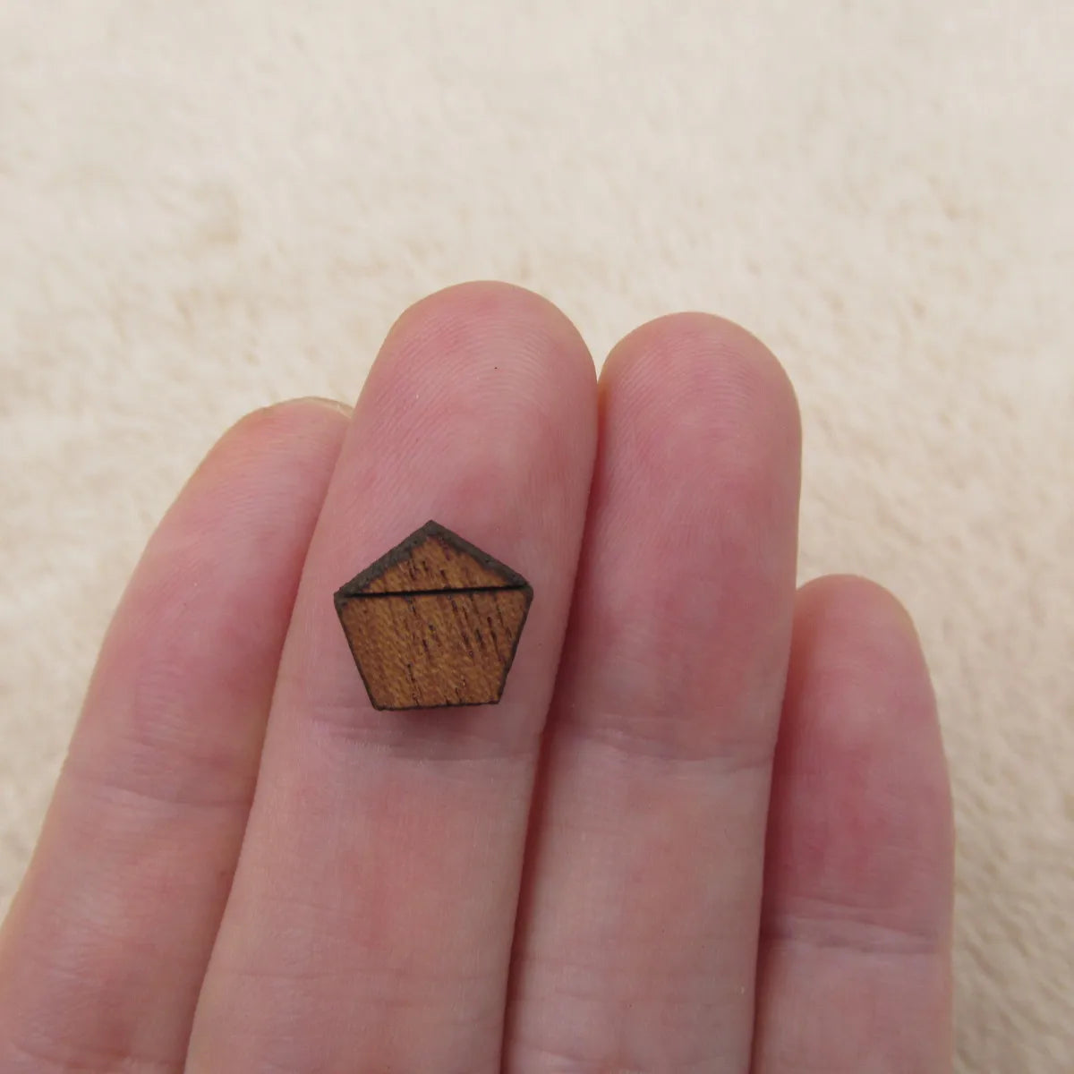 Geometric PENTAGON WOOD CUTOUT Laser Cut Mini Pentagon Shapes Could Be Hand Painted For  Earring Stud  -Jewerly Supplier