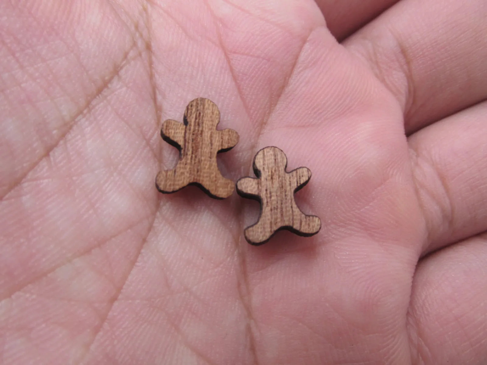 5 Pair Unfinished Blank Mini Wood Cabochon Christmas Gingerbread Man Wooden Cutout Shapes For Paint Kit Craft  DIY Stud Earrings