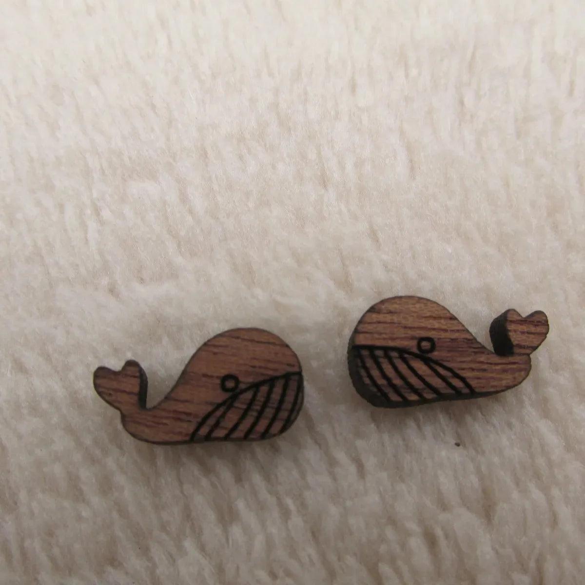 Laser Cut Unfinished Wooden Cabochon, Sea Animal whale, Jewelry Accessory for DIY Handmade Earring, Stud Pin
