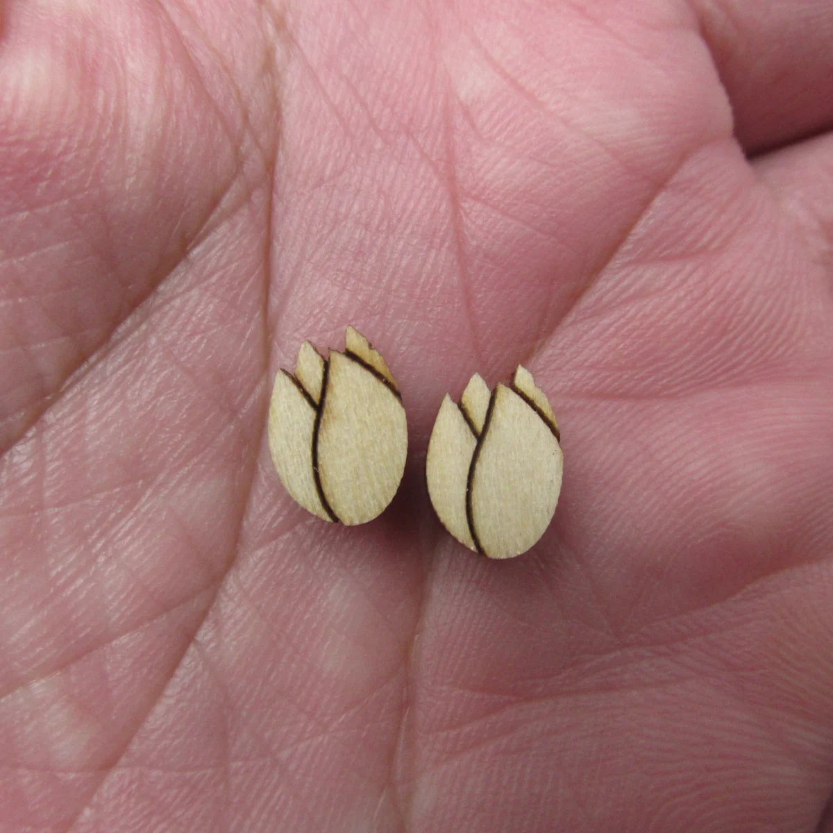 10pcs Unfinished Blank Tiny Tulip flower Head Shape Mini Wood Boho Stud Earring Post Cabochon Handmade Charms