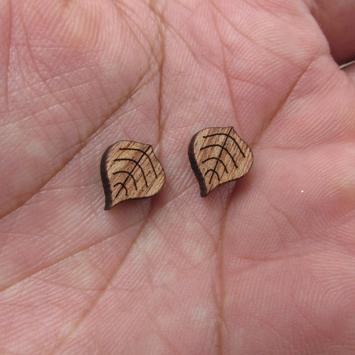 5 Pair Unfinished Blank Autumn Falls Leaves Wooden Maple Leaf Cabochon Wood Shape Cutouts For DIY Craft Earring Stud