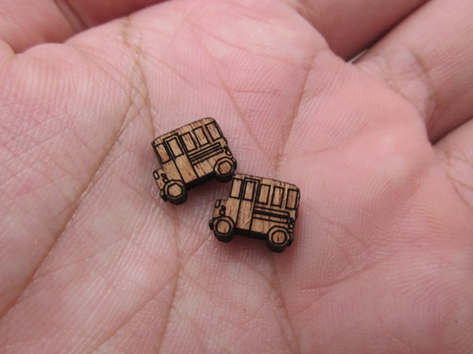 5 Pair Back to School Unfinished Blank Wood Cabochon Schools Bus Wooden Cutout Shapes For DIY Stud Earrings Supplies