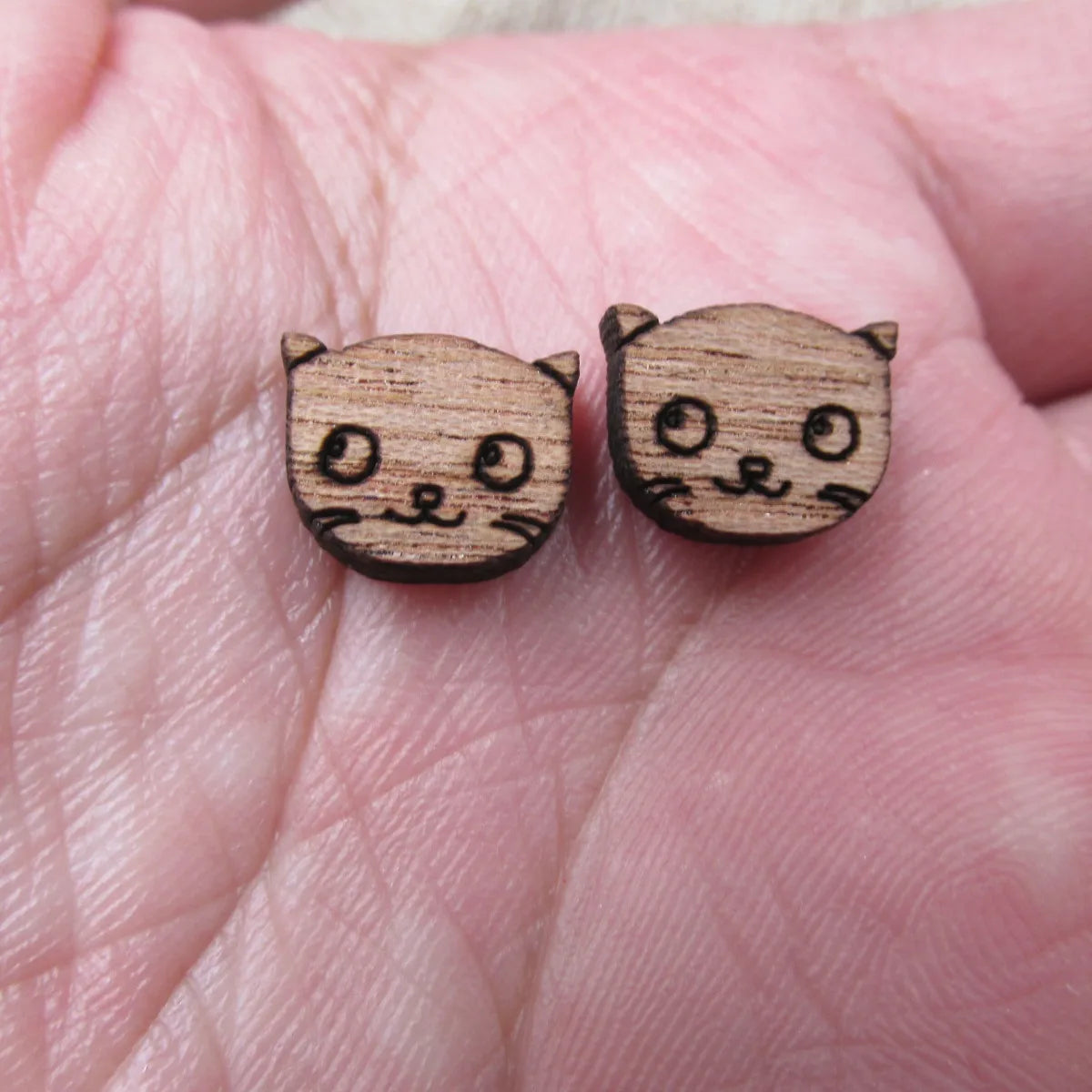 Laser Cut Unfinished Animal Wooden Cat Cabochon Charms For DIY Craft  Earring Stud  Jewerly Accessory