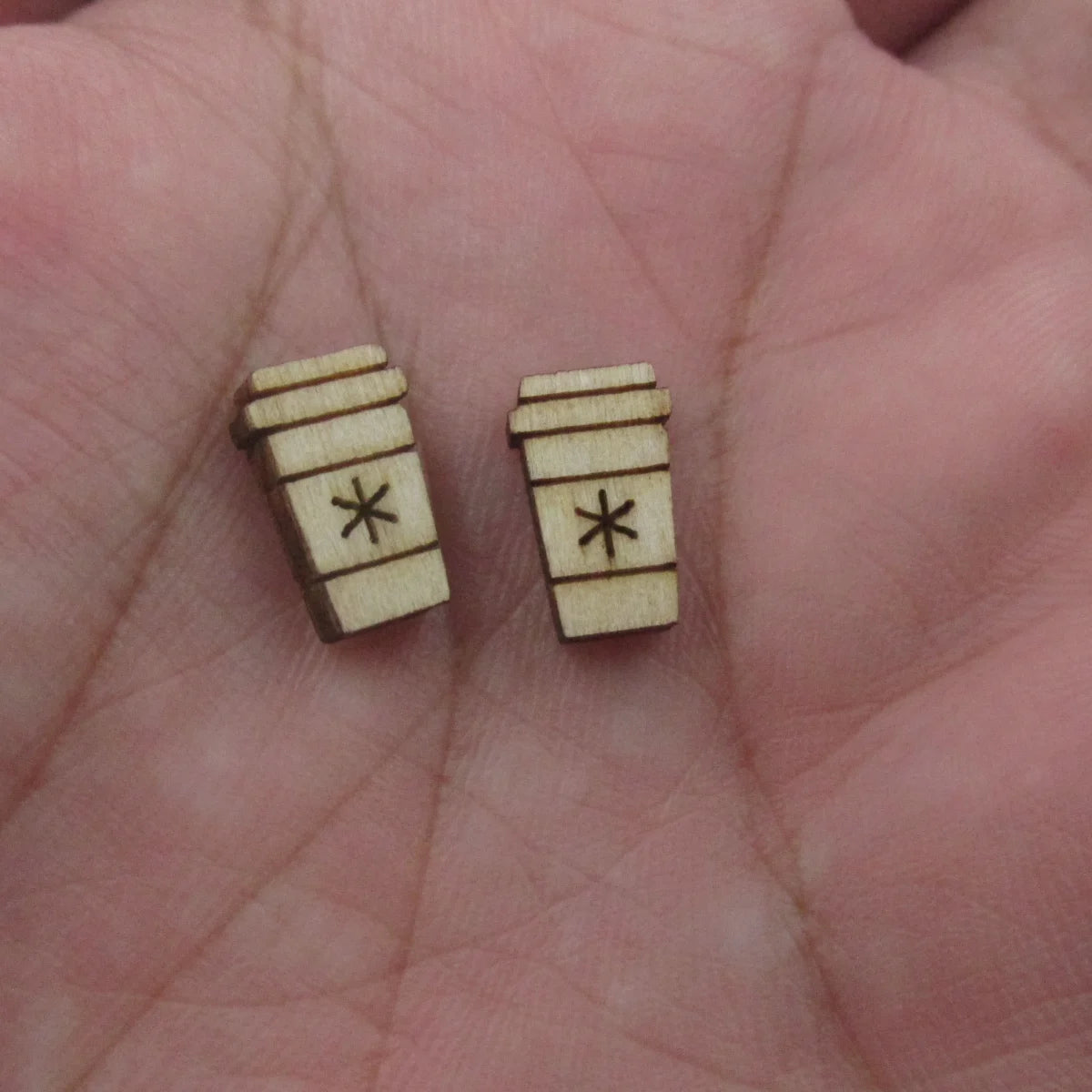 5 Pair Unfinished Blank Wooden Christmas Peppermint Coffee Cup Cabochon Star Candle Post Poinsettia Holly Earrings Stud