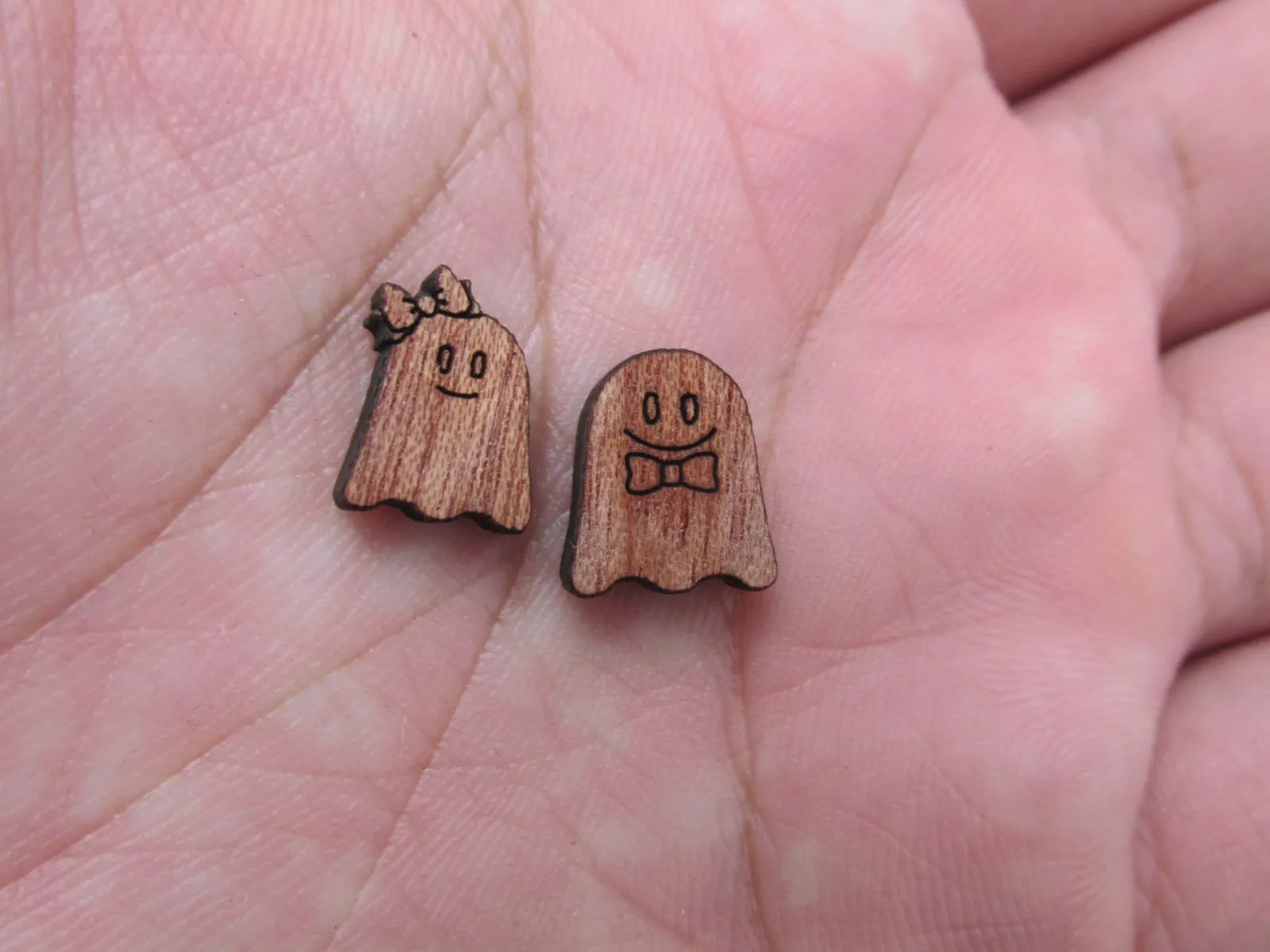 5 Pair Unfinished Blank Laser Cut Wood Cabochon Holidays Halloween Ghost Wooden Cutout Shapes For DIY Stud Earrings Supplies