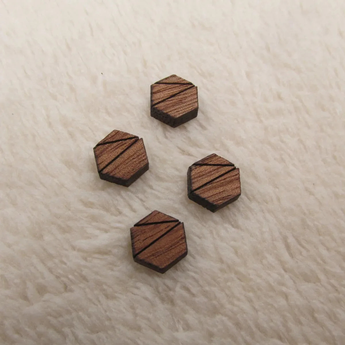10pcs Unfinished Laser Cut Natural Wood Stud Earrings, DIY Blanks, Jewelry Accessories, Wood Hexagon Shapes